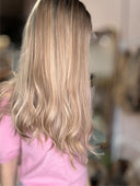 Chloe 22" Perücke