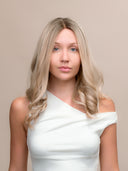Chloe 18" Perücke
