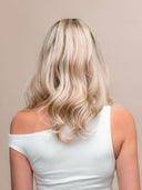 Chloe 18" Perücke