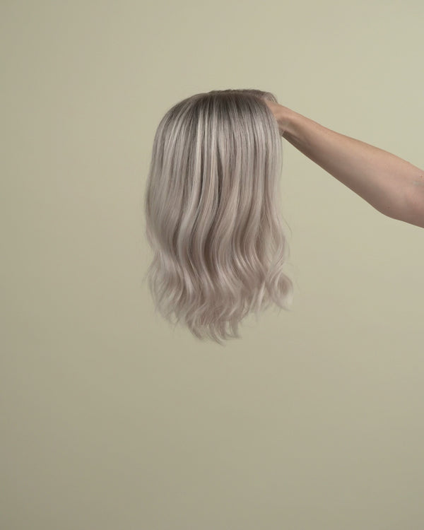 Luna 14  - HT Wig soft highlight
